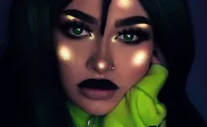 I Use Makeup, UV Paint And Light To Create Glow-In-The-Dark Looks (26 Pics)
