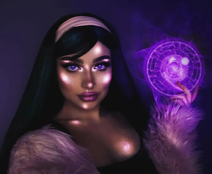 I Use Makeup, UV Paint And Light To Create Glow-In-The-Dark Looks (26 Pics)