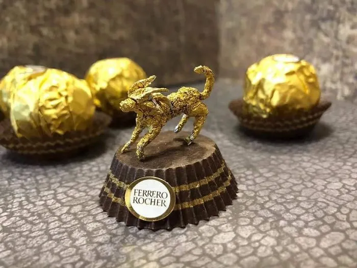 Chinese Artist Creates Tiny Sculptures Using Ferrero Rocher Packaging (28 Pics)