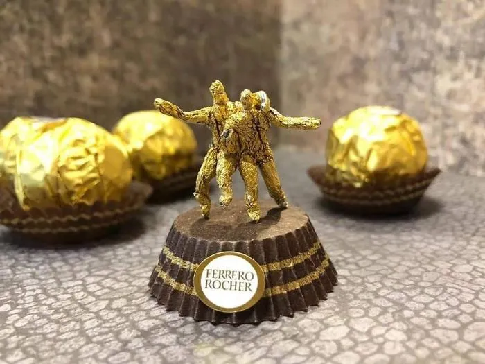 Chinese Artist Creates Tiny Sculptures Using Ferrero Rocher Packaging (28 Pics)