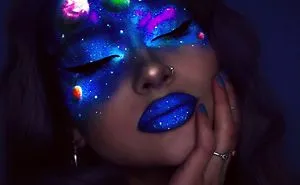I Use Makeup, UV Paint And Light To Create Glow-In-The-Dark Looks (26 Pics)