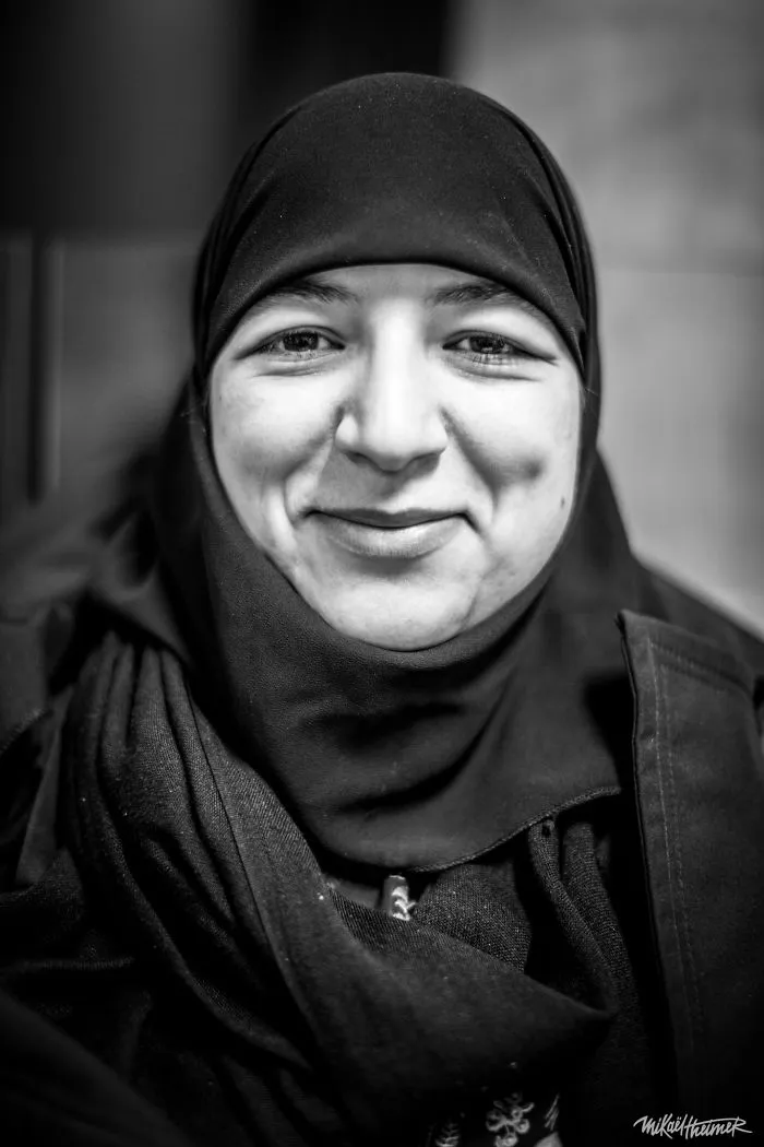 I Capture People Without Their 'Masks' By Getting Very Close To Them