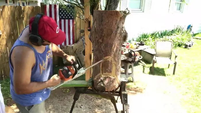 Chainsaw Carving An Eagle On July 4th 2018