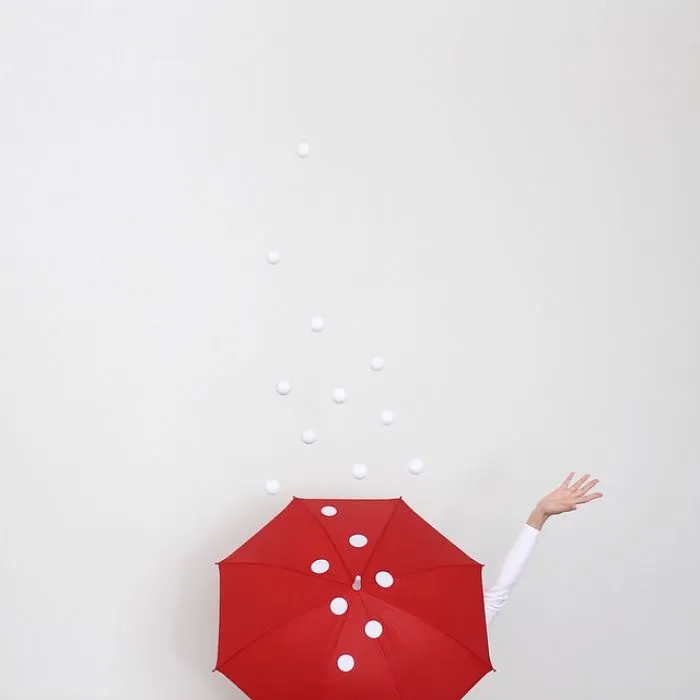 113k Instagram Followers Can't Get Enough Of These Minimalist Everyday-Object Photos By Thai Photographer