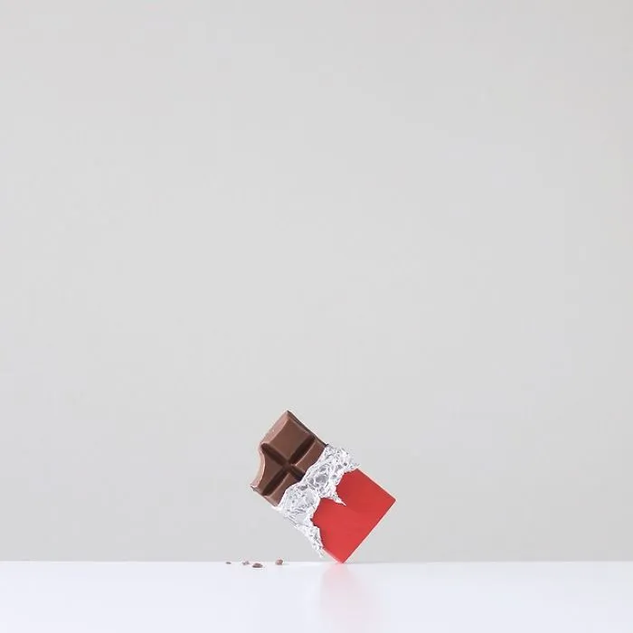 113k Instagram Followers Can't Get Enough Of These Minimalist Everyday-Object Photos By Thai Photographer