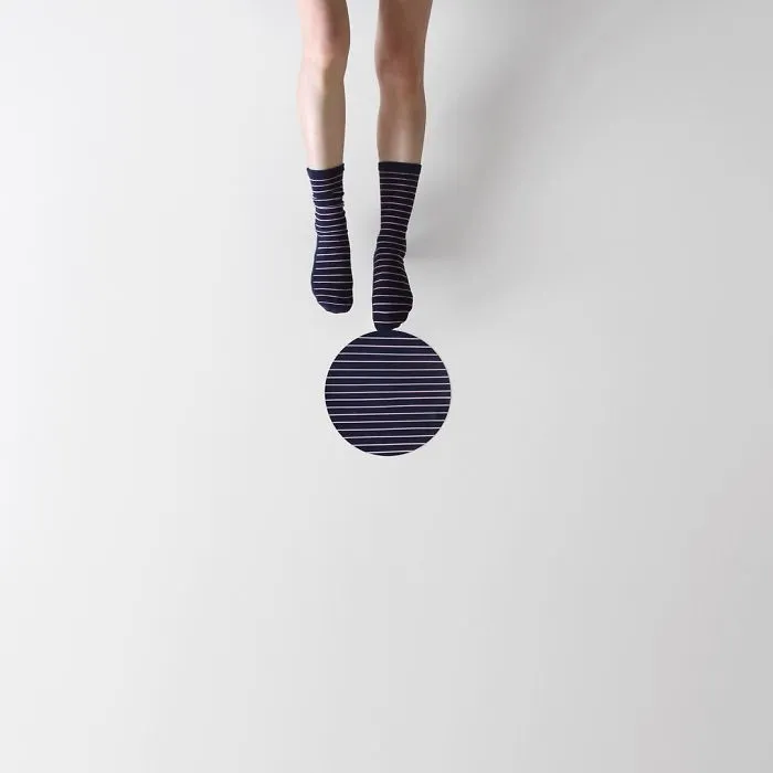 113k Instagram Followers Can't Get Enough Of These Minimalist Everyday-Object Photos By Thai Photographer