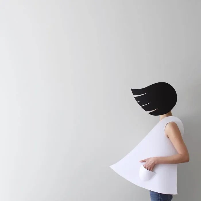 113k Instagram Followers Can't Get Enough Of These Minimalist Everyday-Object Photos By Thai Photographer