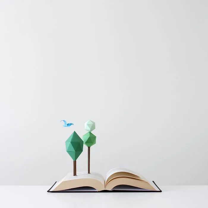113k Instagram Followers Can't Get Enough Of These Minimalist Everyday-Object Photos By Thai Photographer