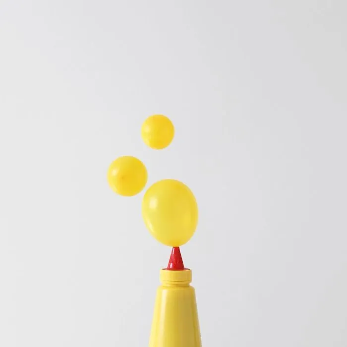 113k Instagram Followers Can't Get Enough Of These Minimalist Everyday-Object Photos By Thai Photographer
