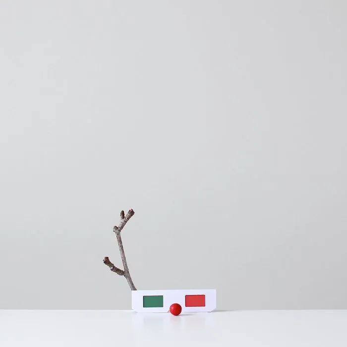 113k Instagram Followers Can't Get Enough Of These Minimalist Everyday-Object Photos By Thai Photographer
