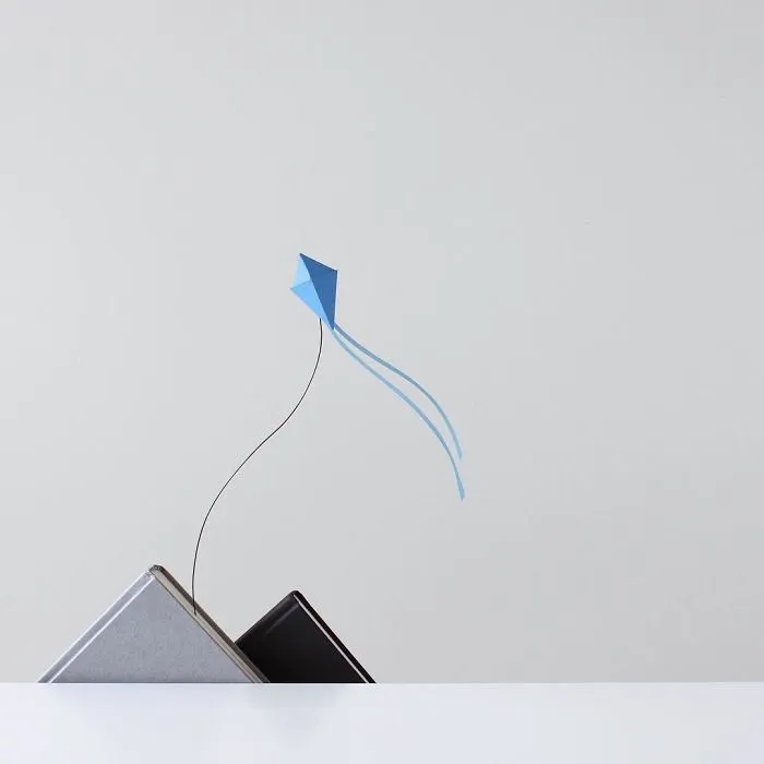 113k Instagram Followers Can't Get Enough Of These Minimalist Everyday-Object Photos By Thai Photographer