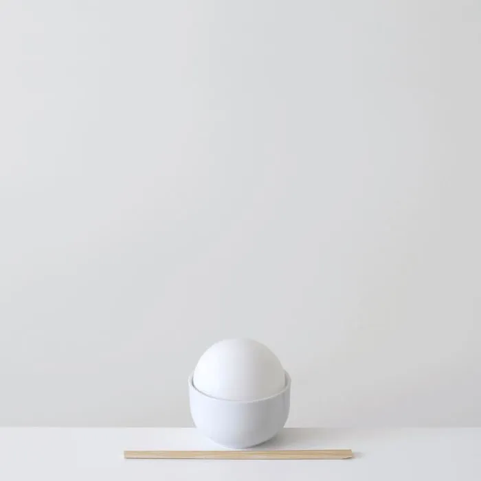 113k Instagram Followers Can't Get Enough Of These Minimalist Everyday-Object Photos By Thai Photographer