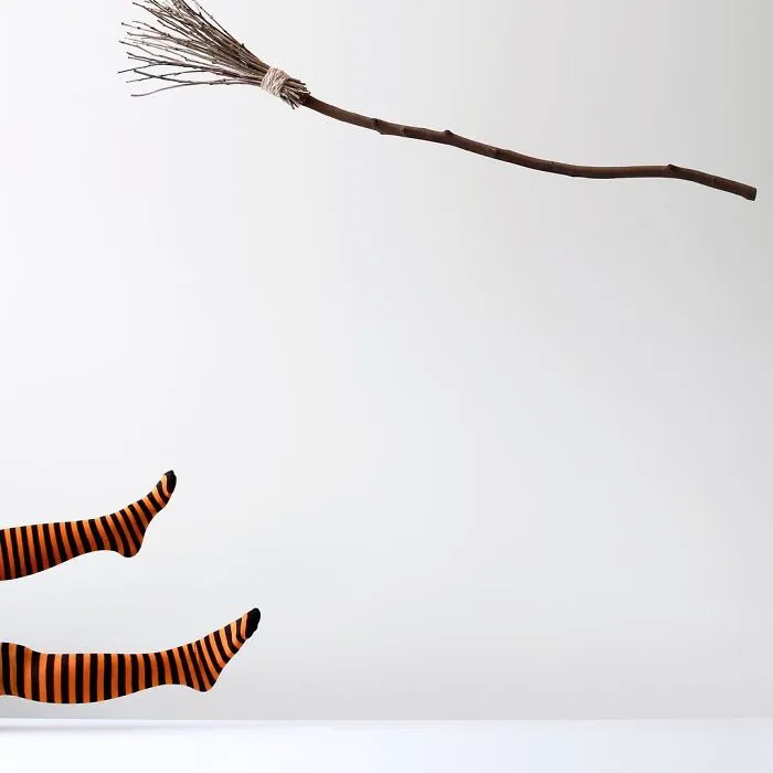 113k Instagram Followers Can't Get Enough Of These Minimalist Everyday-Object Photos By Thai Photographer