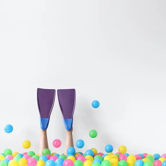 113k Instagram Followers Can't Get Enough Of These Minimalist Everyday-Object Photos By Thai Photographer
