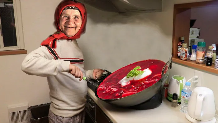 Alguien publica la foto de un chico junto a una ola gigante de arroz y la gente empieza a photoshopearlo de inmediato