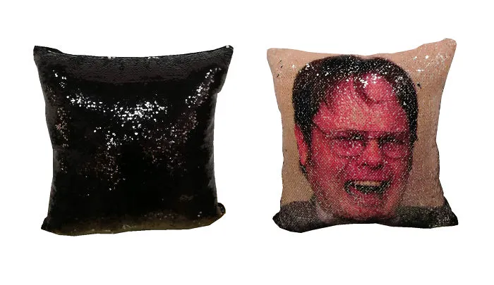 My Girlfriend Is Obsessed With 'The Office' So I Made This Cushion For Her