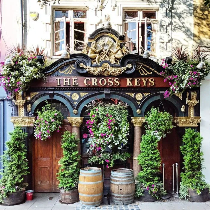 Woman Captures London's Most Beautiful Front Doors And They Look Straight Out Of A Wes Anderson Movie