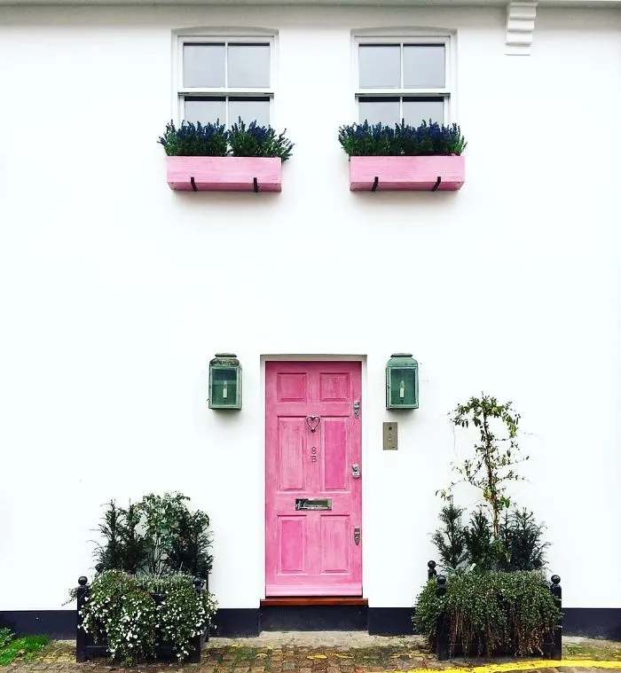 Woman Captures London's Most Beautiful Front Doors And They Look Straight Out Of A Wes Anderson Movie