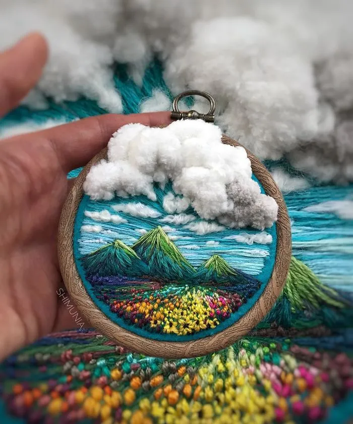 Russian Artist Pushes Embroidery To Its Limits, Making It Look Like Paint