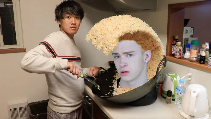 Alguien publica la foto de un chico junto a una ola gigante de arroz y la gente empieza a photoshopearlo de inmediato