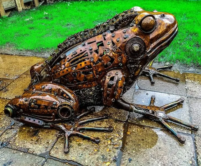 I Made This Big Frog Of Scrap Metal