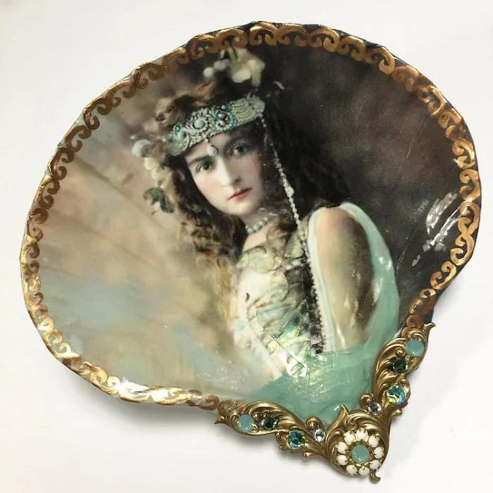 Artist Turns Real Seashells Into Decorative Jewelry Dishes That Look Like Long Lost Treasure