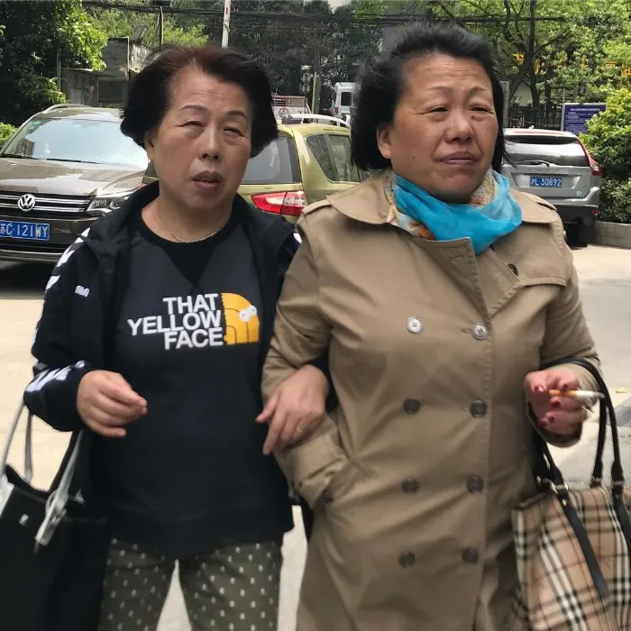 "Living In China I See The Most Ridiculous Things, Like These People Who Have No Idea What They’re Wearing" (30 New Pics)
