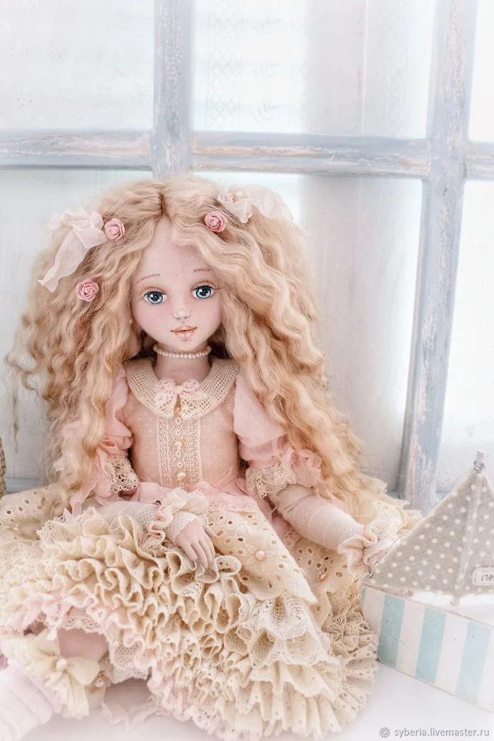 «alive» Textile Young Ladies By Doll-Artist Margaret