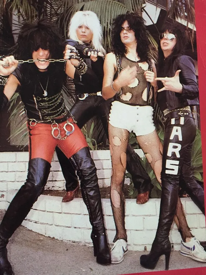 37 Awkward Metal Band Photos That Are So Bad They're Good