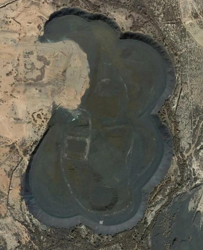 Guy Shares 30 Of His Most Interesting Finds On Google Earth