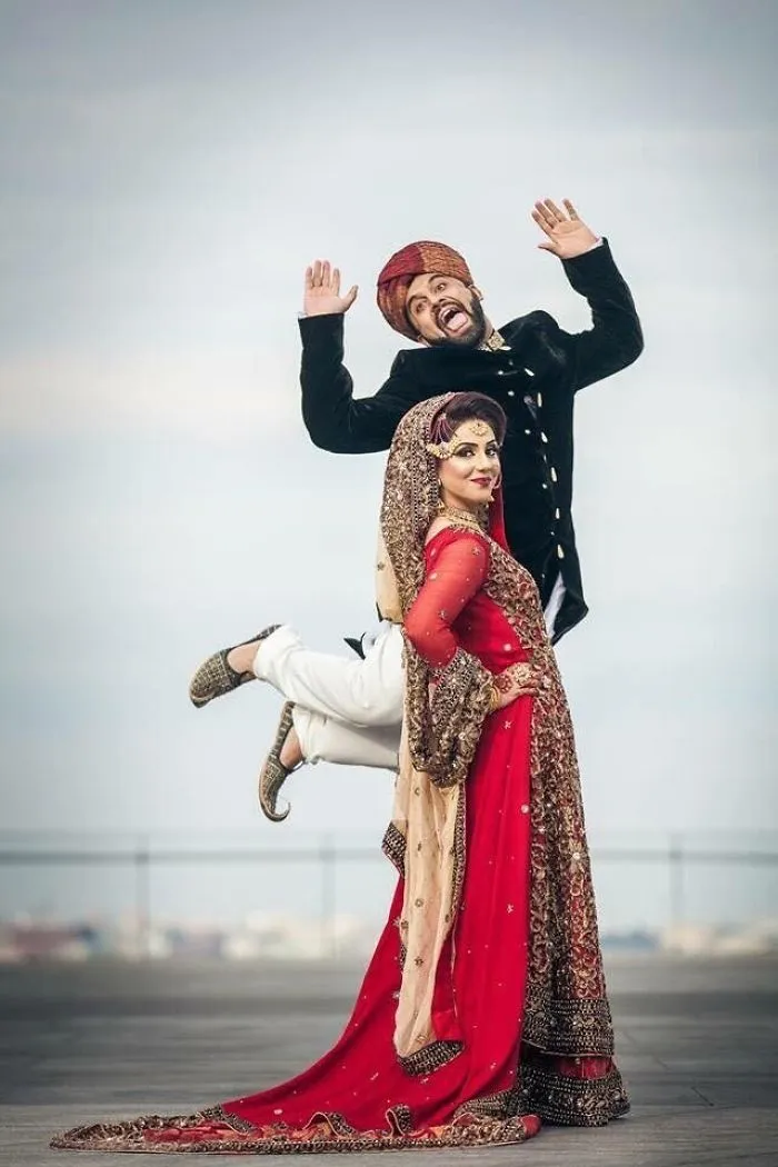 Decided To Photobomb My Wife During Our Wedding Photoshoot Last Month