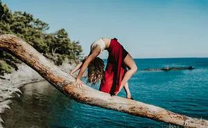 I Photographed A Yoga Teacher In Most Naturel Relevant Way In Beautiful Ancient Harbour City  (9 Pics)