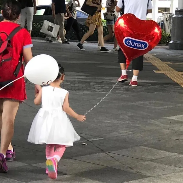 "Vivo en China y veo las cosas más ridículas, como estas personas que no tienen ni idea de lo que llevan"
