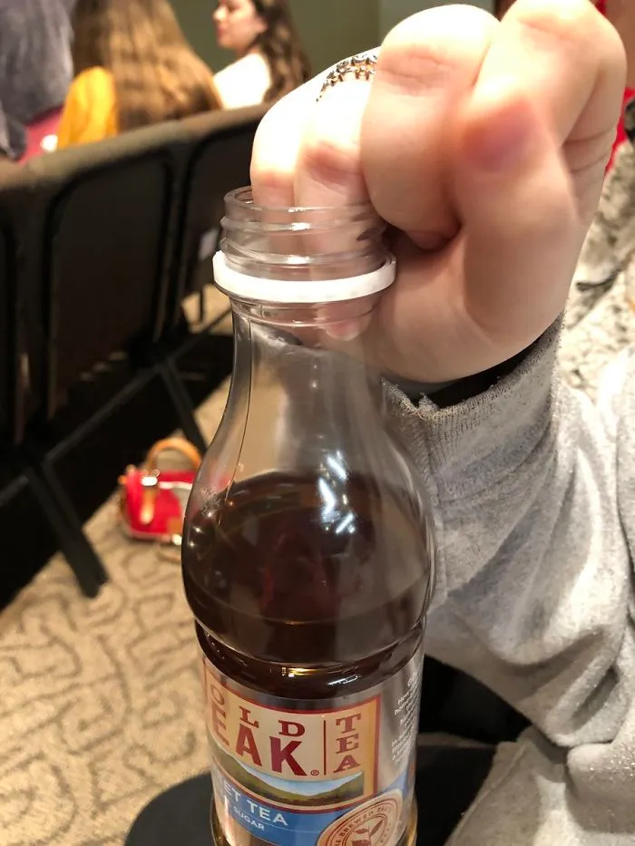 Someone On Twitter Asks 'What's The Worst Way To Hold Your Drink' And Here Are 30 Of The Best Responses