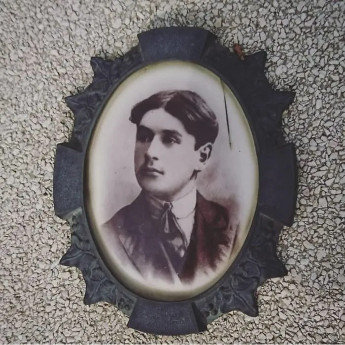 30 Fotos fascinantes que encontré en tumbas antiguas de cementerios italianos