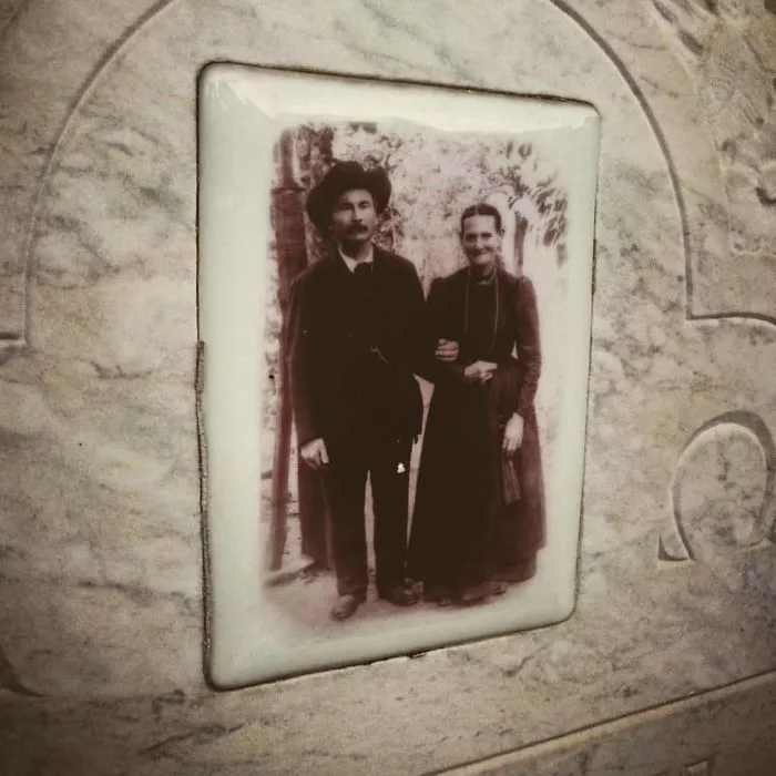 30 Fotos fascinantes que encontré en tumbas antiguas de cementerios italianos