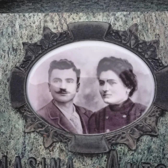 30 Fotos fascinantes que encontré en tumbas antiguas de cementerios italianos