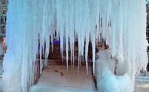 50 Photos That Show Just How Insanely Cold It Is In America Right Now