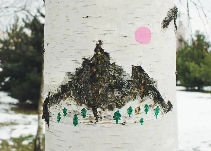 Russian Artist Transforms Everyday Objects Into "Something Else"
