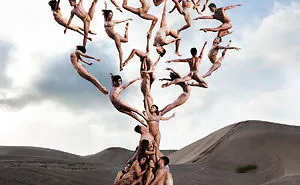 I Show The Perfect Balance Between The Bodies Of Dancers Through My Surreal Photography