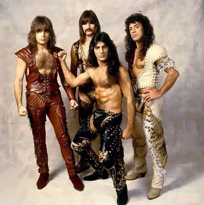 37 Awkward Metal Band Photos That Are So Bad They're Good
