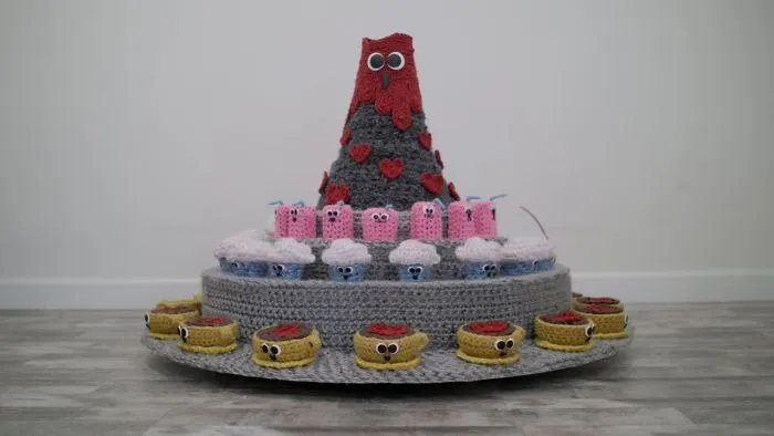 Yarn Zoetrope For Valentines Day!