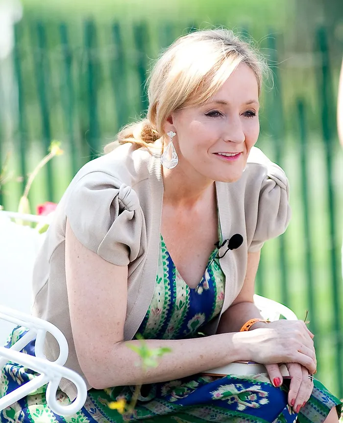 J.K. Rowling, 32