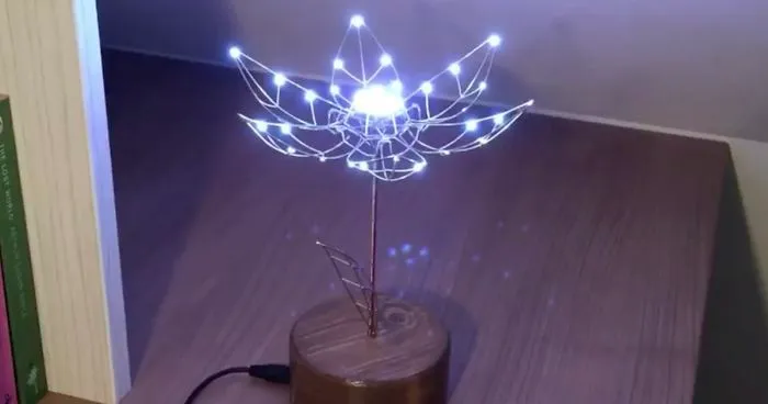 People Are Saying This Husband Just Won Valentine's Day By Gifting His Wife A Mechanical Flower That Blooms When Touched