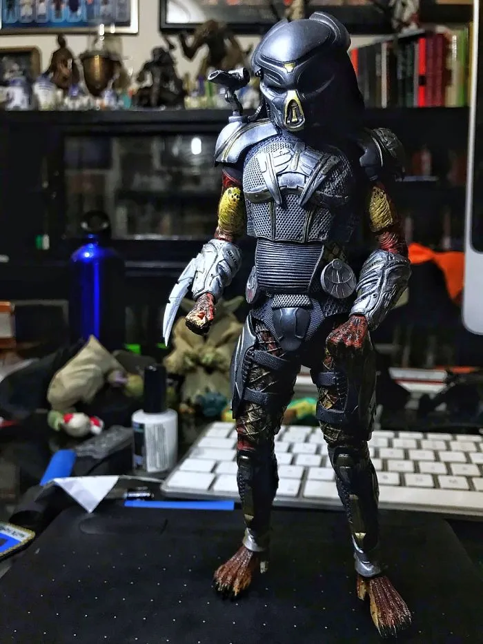 Neck Predator