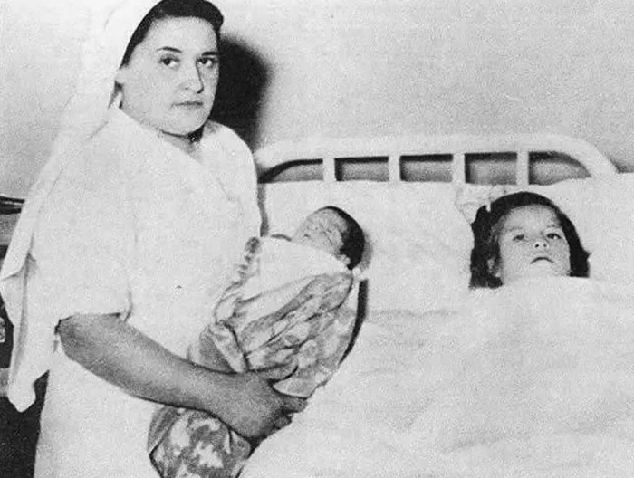 La madre más joven