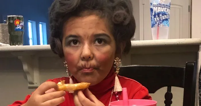6 Y.O Asks To Dress Up As A 100 Y.O. Lady For Kindergarten 100 Day Party, And It's Hilarious