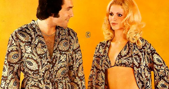 30 Laughable His-And-Hers Fashions From The 1970s You Wouldn't Wear In Public Today