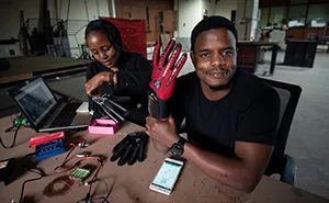 A 25 Y.O. Inventor From Kenya Just Invented Smart Gloves That Auto-Translate Sign Language Into Speech