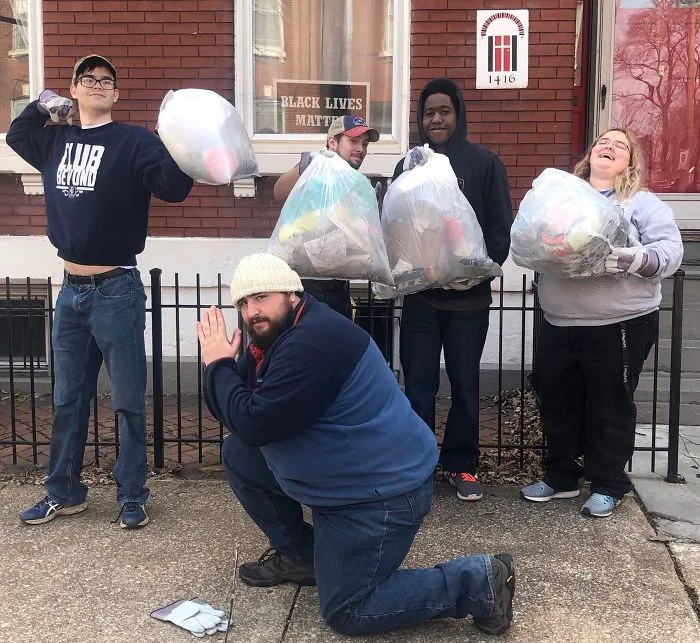 30 Of The Best Responses To #Trashtag Challenge (New Pics)